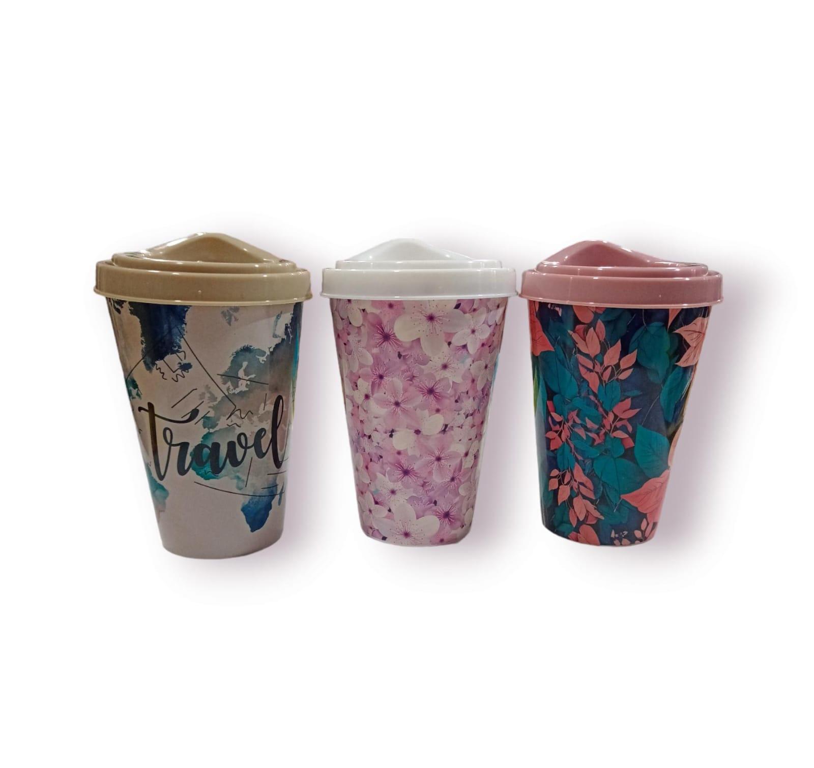 VASO PLASTICO ESTAMPADO CON TAPA Y PICO 400CC