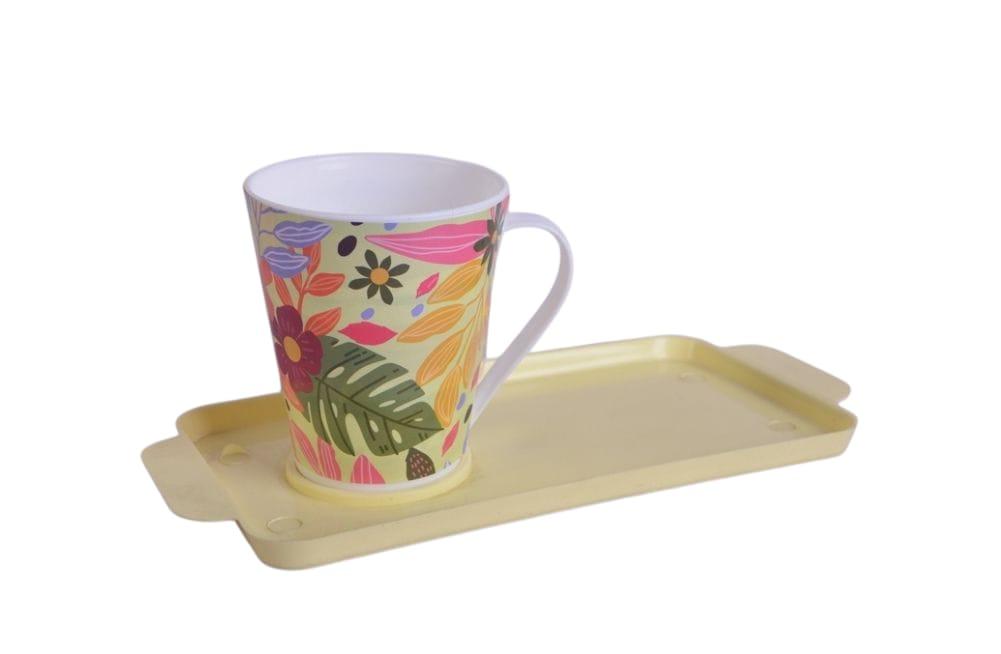 TAZA CONICA + BANDEJA CHICA PLASTICA